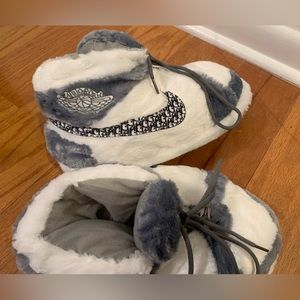Plush Jordan, Dior slippers. New. (One size)